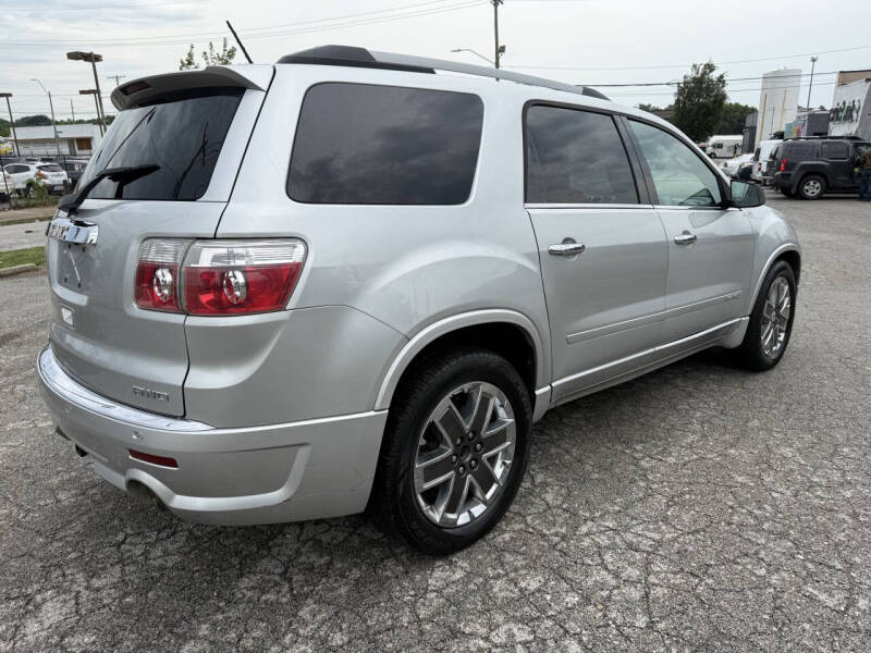 2011 GMC Acadia Denali