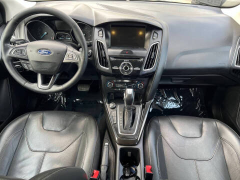 2017 Ford Focus Titanium