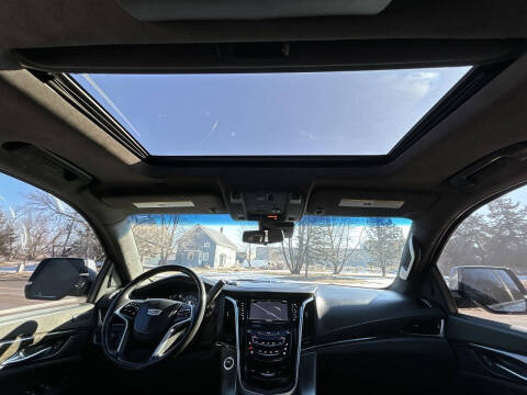 2019 Cadillac Escalade Platinum