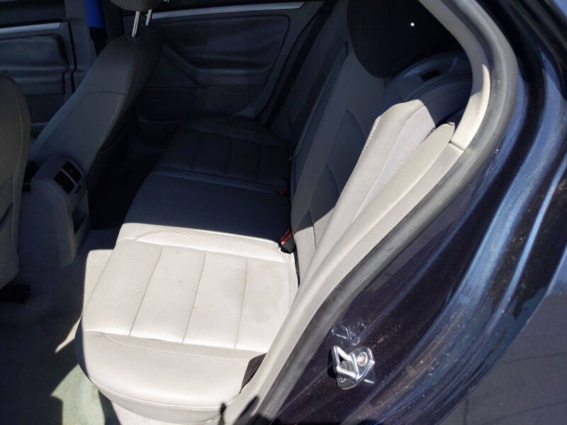 2005 Volkswagen Jetta 2.5 PZEV