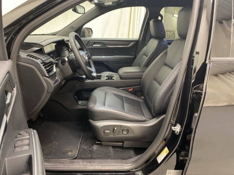 2024 GMC Acadia Elevation