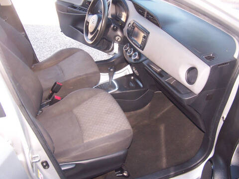 2015 Toyota Yaris 5-Door L