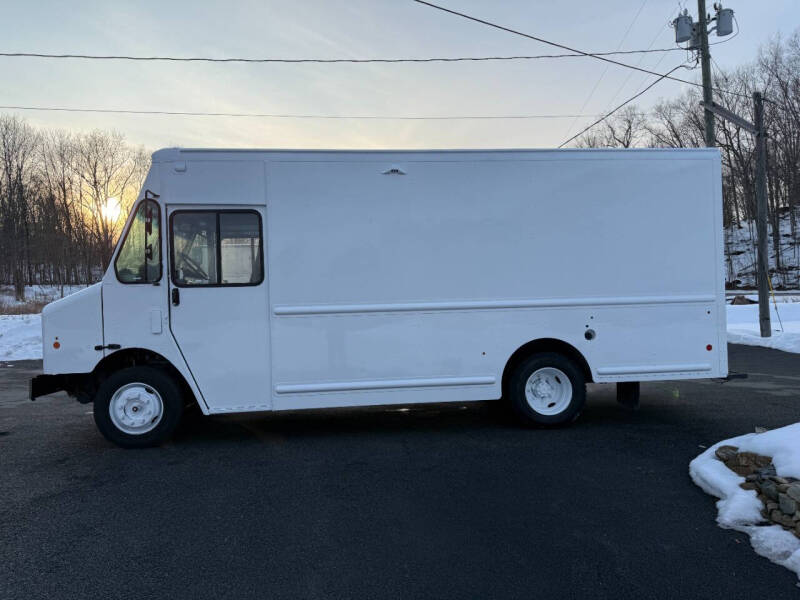 2020 Freightliner MT45 Chassis
