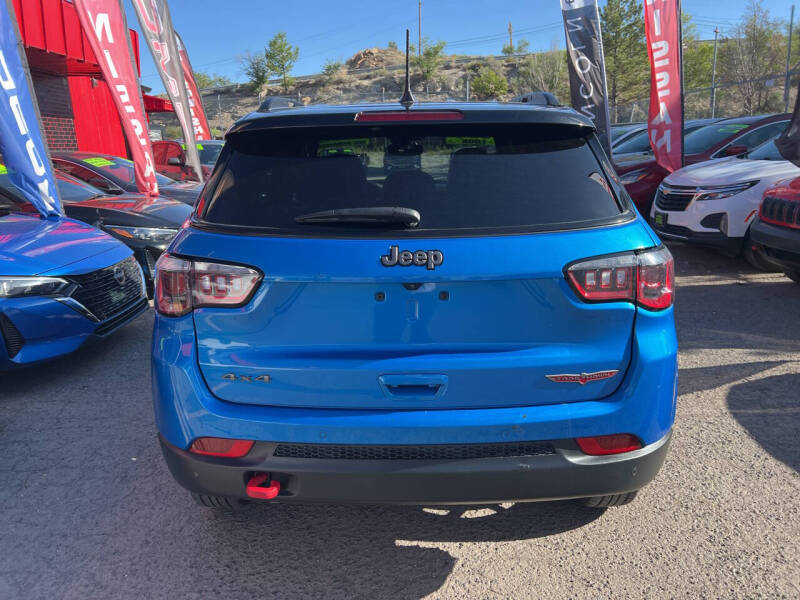 2025 Jeep Compass Trailhawk