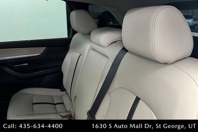 2025 Mazda CX-70 Plug-in Hybrid Premium