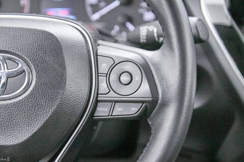 2025 Toyota Corolla Cross LE