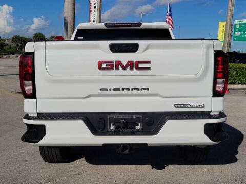 2024 GMC Sierra 1500 Elevation