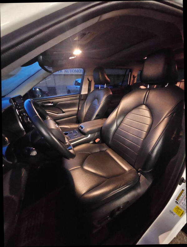 2021 Toyota Highlander Hybrid XLE