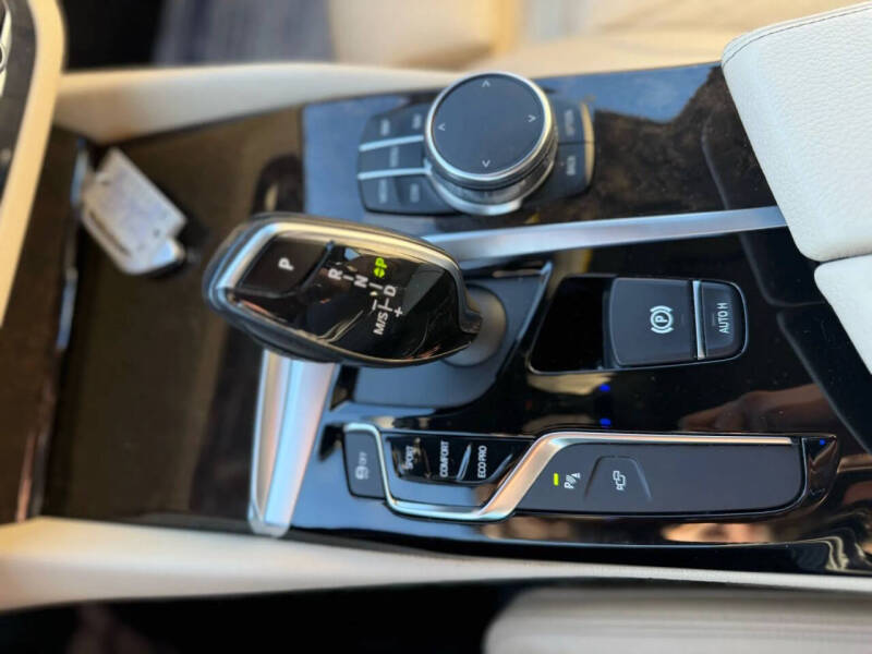 2017 BMW 5 Series 530i