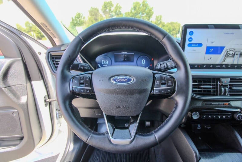 2023 Ford Escape Platinum