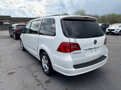 2011 Volkswagen Routan