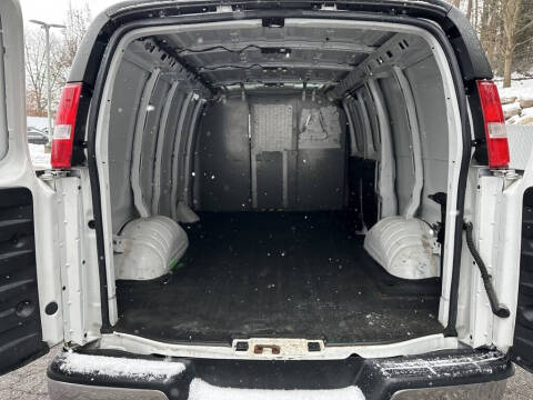 2021 Chevrolet Express 2500