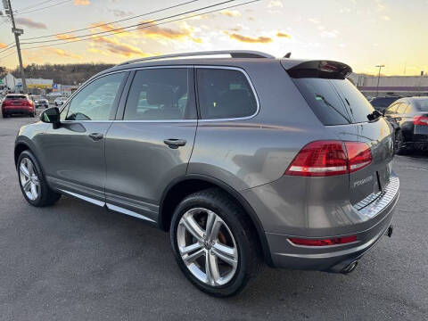 2014 Volkswagen Touareg V6 R-Line