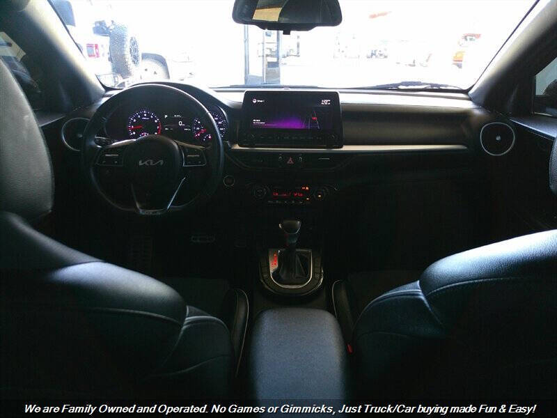 2022 Kia Forte GT Line