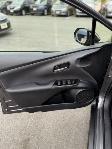 2020 Toyota Prius Prime XLE