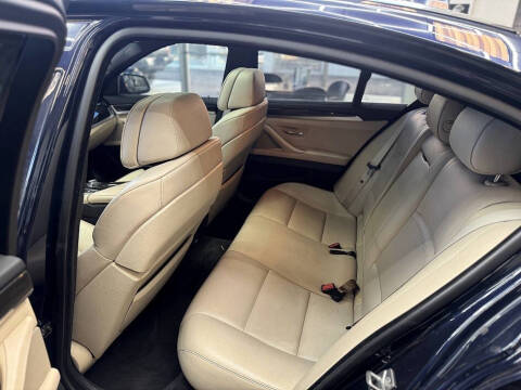 2012 BMW 5 Series 550i