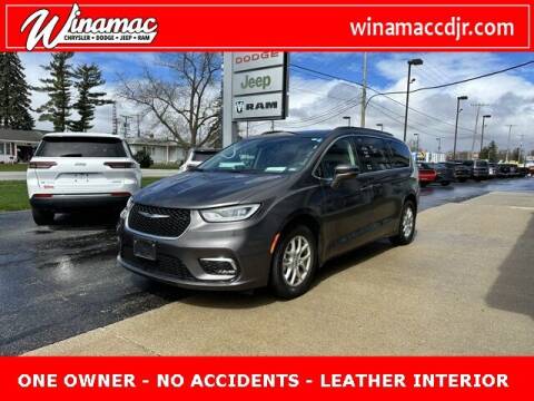 2022 Chrysler Pacifica for sale at Jim Dobson Ford in Winamac IN
