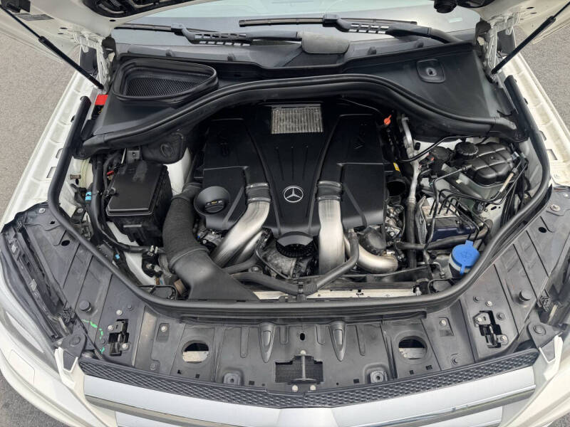 2014 Mercedes-Benz GL-Class GL 550 4MATIC