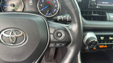 2020 Toyota RAV4 Hybrid XLE