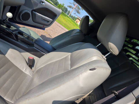 2005 Ford Mustang GT Deluxe