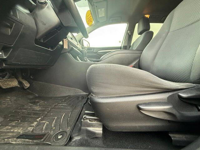 2017 Toyota Highlander LE