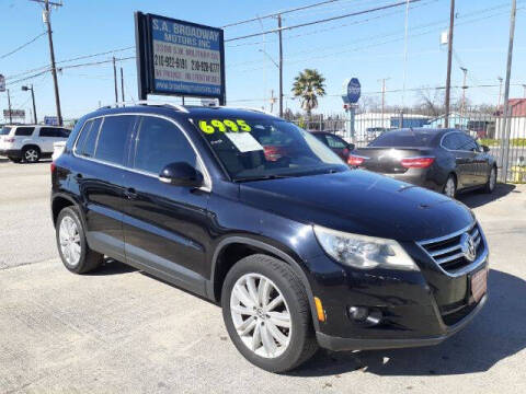 2013 Volkswagen Tiguan for sale at S.A. BROADWAY MOTORS INC in San Antonio TX