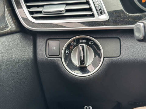 2015 Mercedes-Benz E-Class E 63 AMG S-Model