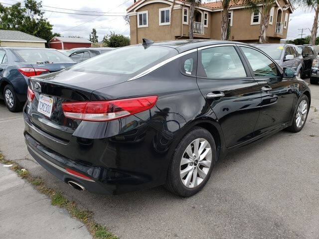 2017 Kia Optima LX