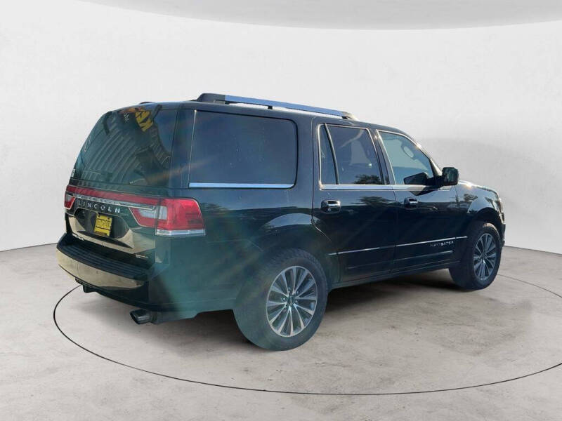 2016 Lincoln Navigator Select