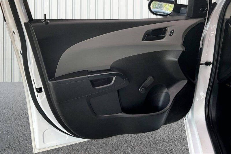 2017 Chevrolet Sonic LT Auto Fleet
