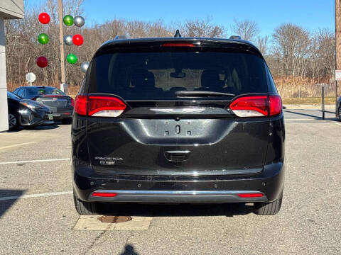 2018 Chrysler Pacifica Touring L