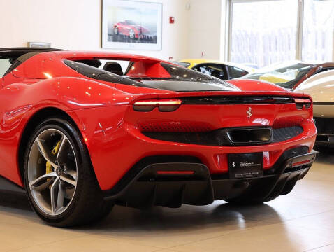 2024 Ferrari 296 GTS