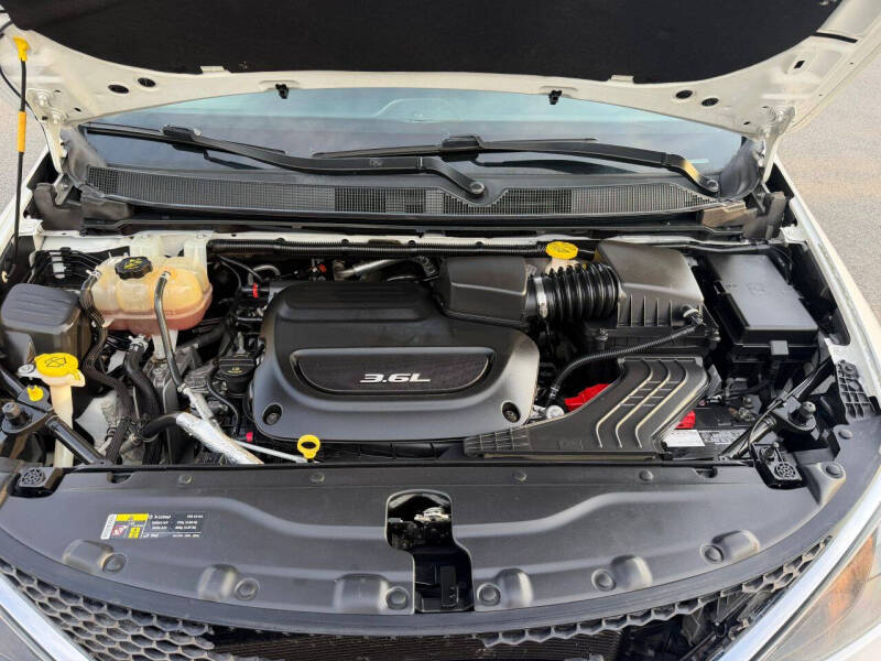 2017 Chrysler Pacifica Touring