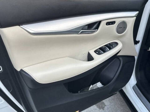 2022 Infiniti QX50 Essential