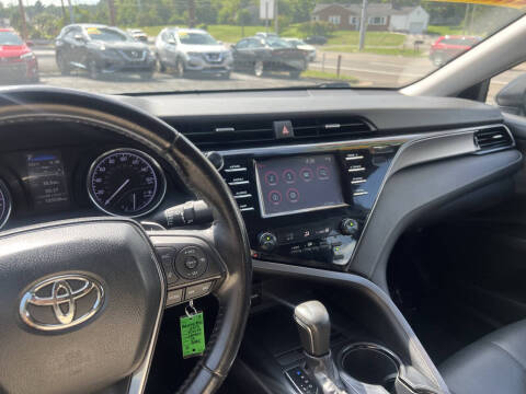 2019 Toyota Camry SE