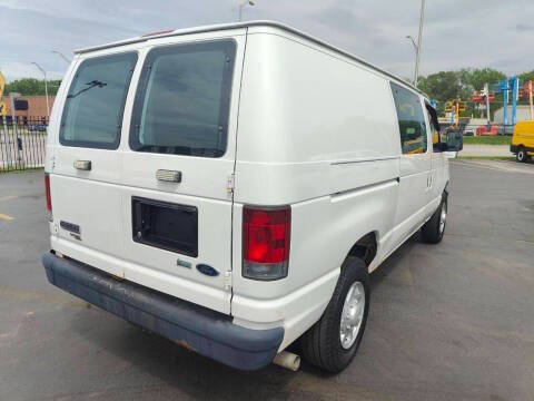 2011 Ford E-Series E-350 SD