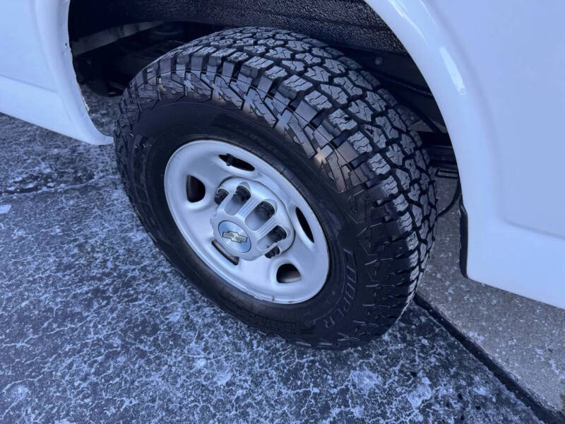 2021 Chevrolet Express 2500