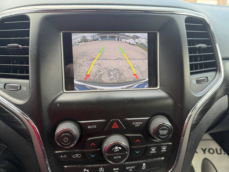 2019 Jeep Grand Cherokee Laredo E