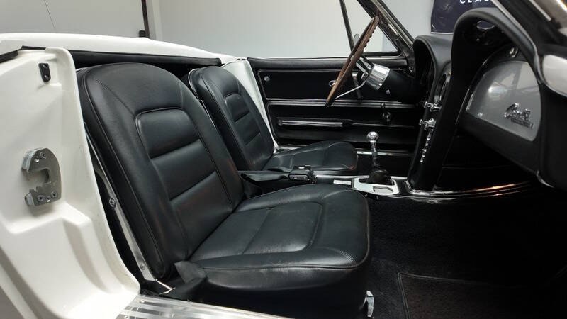 1965 Chevrolet Corvette 64
