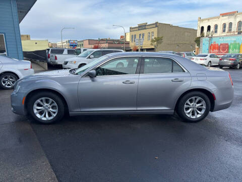 2015 Chrysler 300 Limited