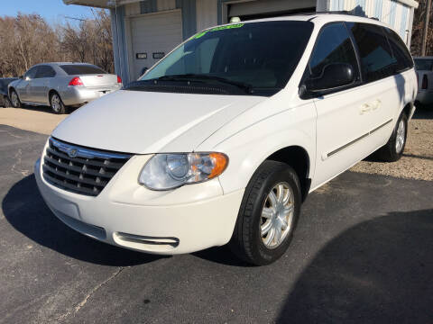 2006 Chrysler Town and Country for sale at Robert Baum Motors in Holton KS