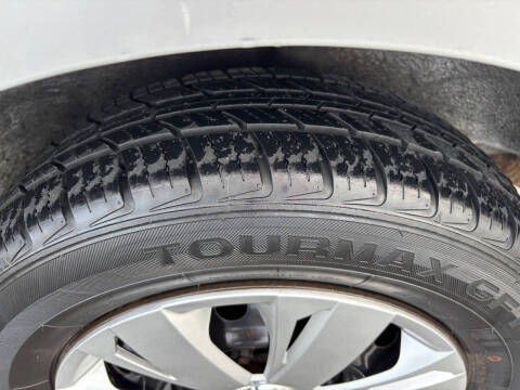 2011 Nissan Versa 1.8 S