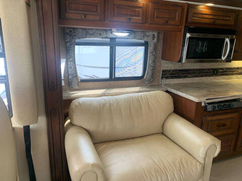 2013 Freightliner MH Chassis