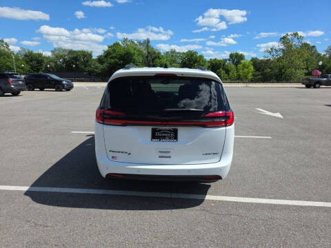 2025 Chrysler Pacifica Limited