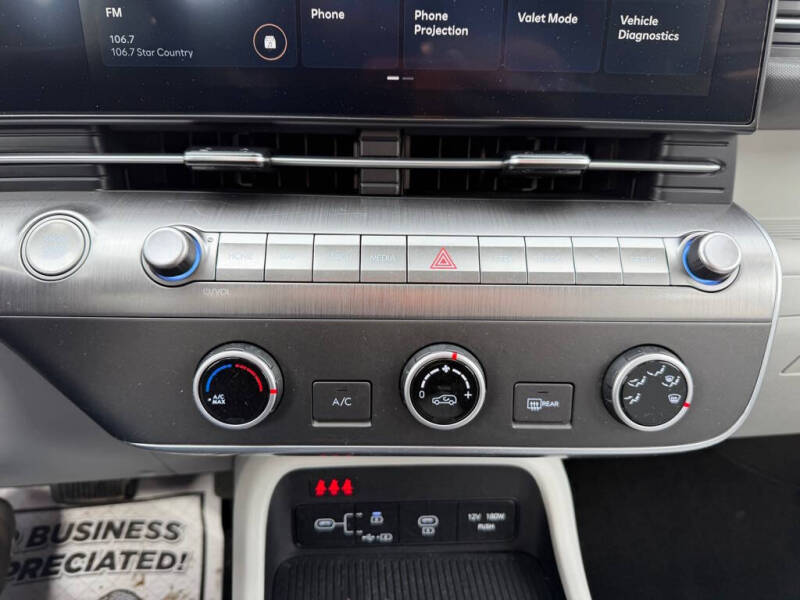 2024 Hyundai Kona SE