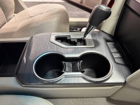 2014 Toyota Camry Hybrid LE