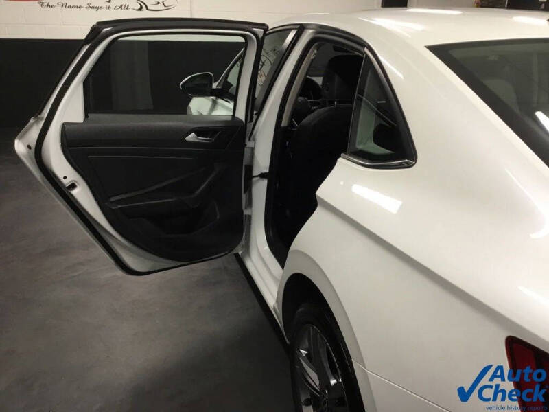 2023 Volkswagen Jetta SE