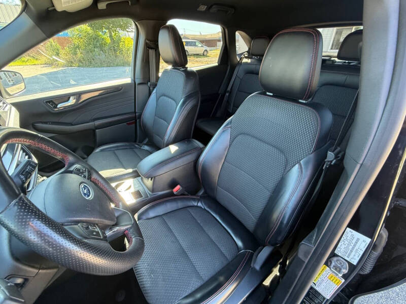 2023 Ford Escape ST-Line