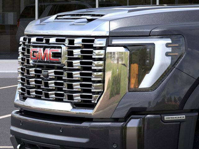 2025 GMC Sierra 3500HD