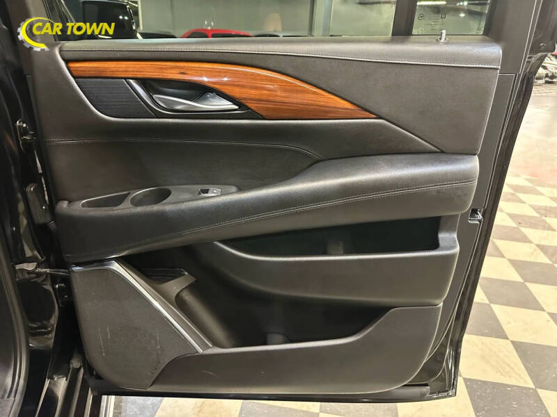 2015 Cadillac Escalade ESV Luxury